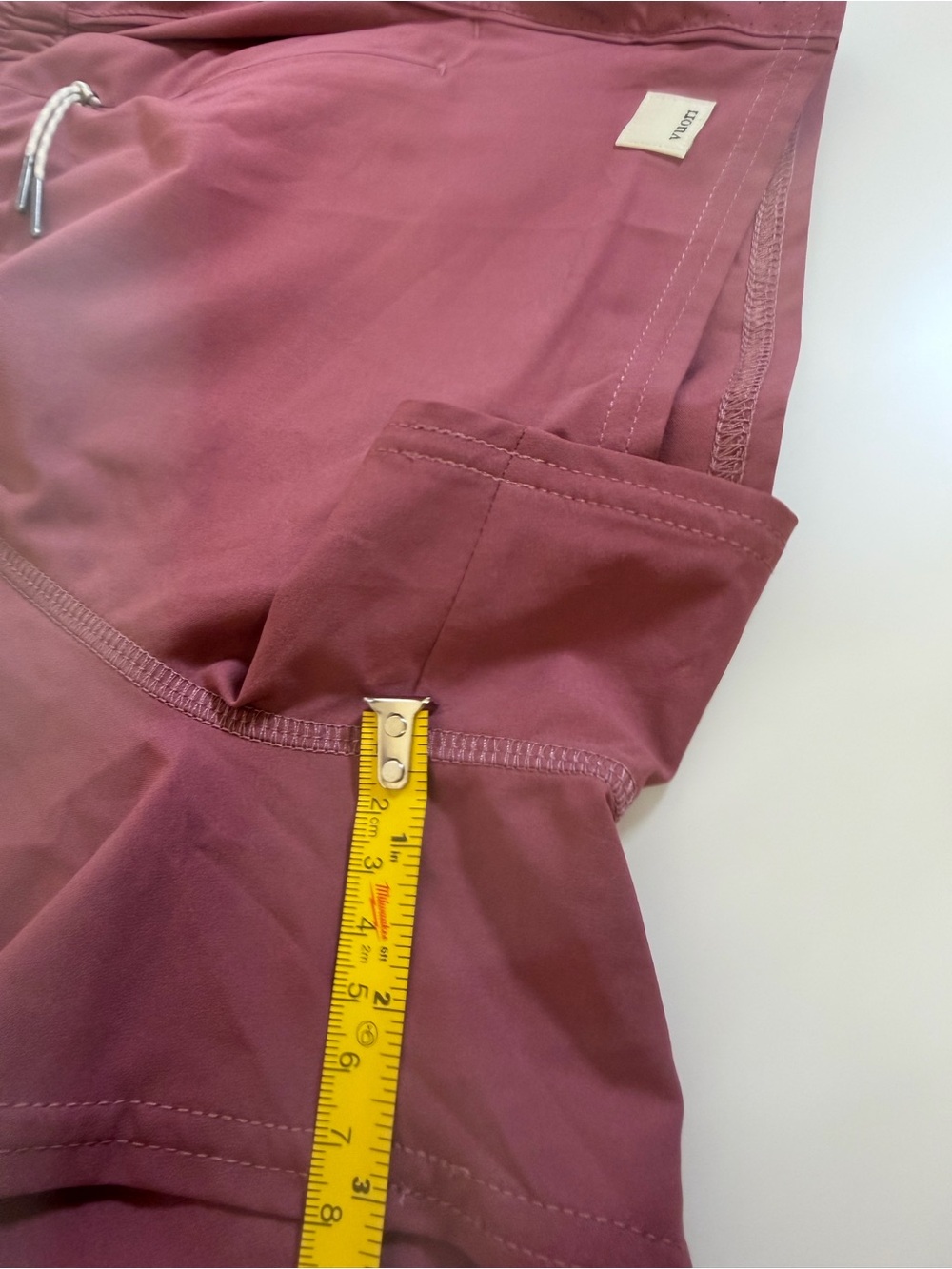 Vuori Women's Maroon Athletic Zip-Pocket Shorts XS - Picture 11 of 11